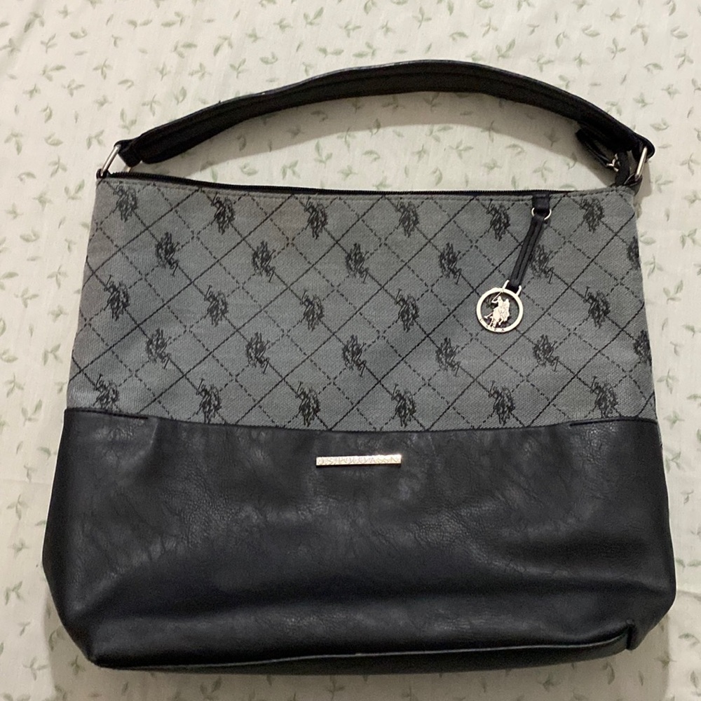 US Polo double Ryder hand bag. bag RN# 137646. in Used Condition